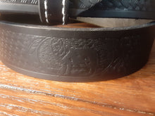 Load image into Gallery viewer, 100% Full-Grain Leather Belt Wolf w/ Basket Weave Design

